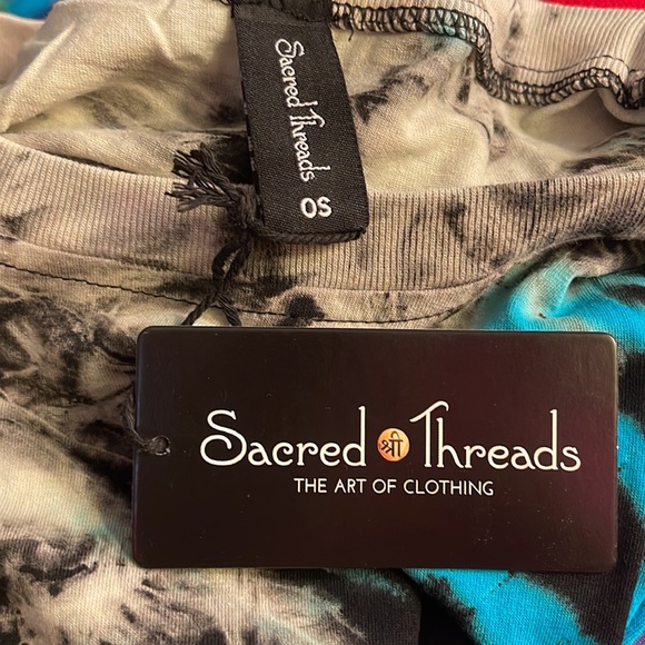 NWT. DRESS by Sacred Threads. LG/GR/GR01. 2221195A - Picture 4 of 5